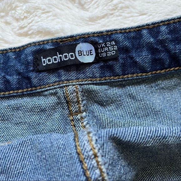 boohoo Blue Denim Shorts Size 20 - Picture 8 of 9